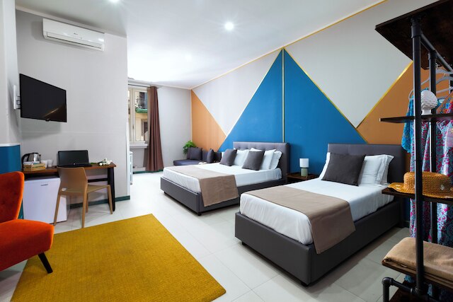 ロイヤルルームスステーションナポリ