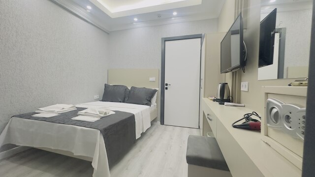 ラ メール オールド シティ パンシヨン