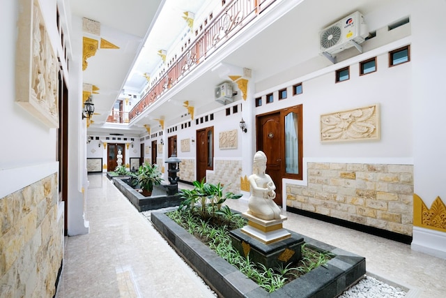 コレクション O 3468 ンダレム グスティ アユ