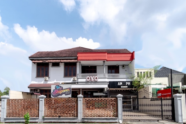 OYO  2777 スリープオーバー セイ セラユ