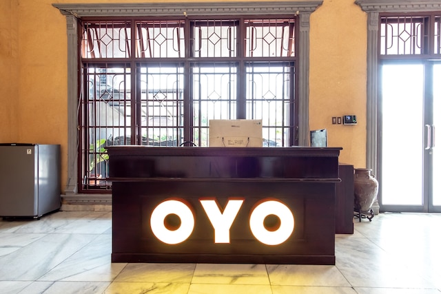 OYO  2777 スリープオーバー セイ セラユ