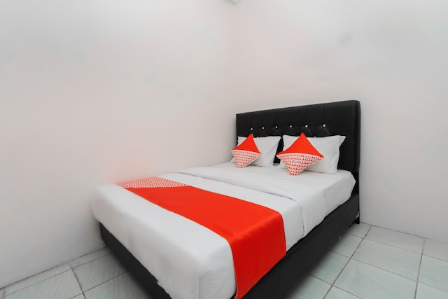 OYO  3006 ファリシャ ホームステイ シャリア