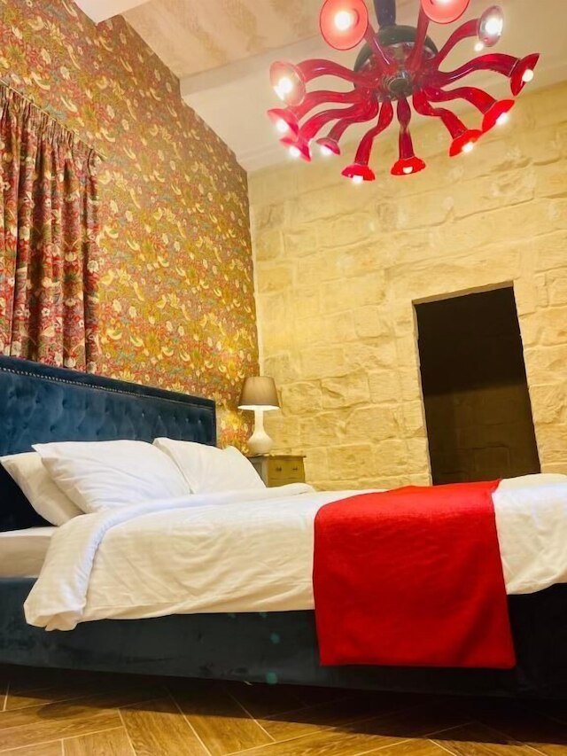 レッド・ファーム・レライ・アンド・スパ