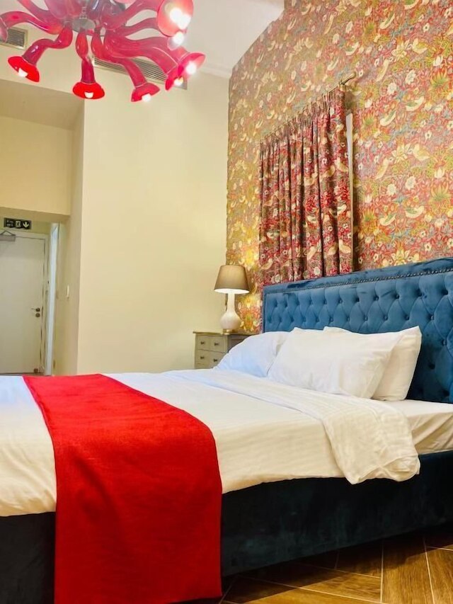 レッド・ファーム・レライ・アンド・スパ