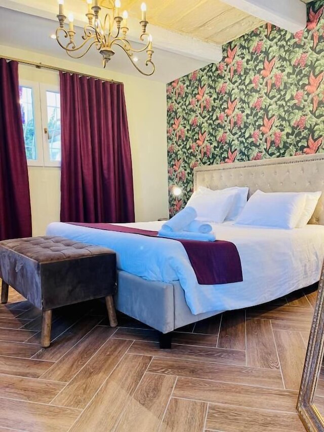 レッド・ファーム・レライ・アンド・スパ