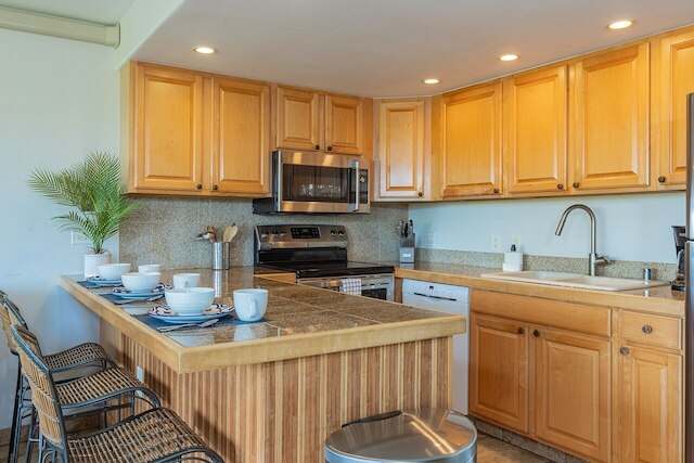 キヘイ アリイ カイ B108 2 ベッドルーム コンド