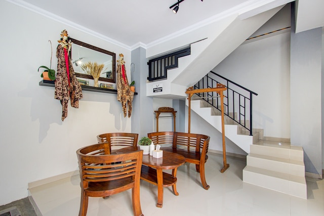 スーパー  OYO  コレクション O 3280 チンドニ ララス