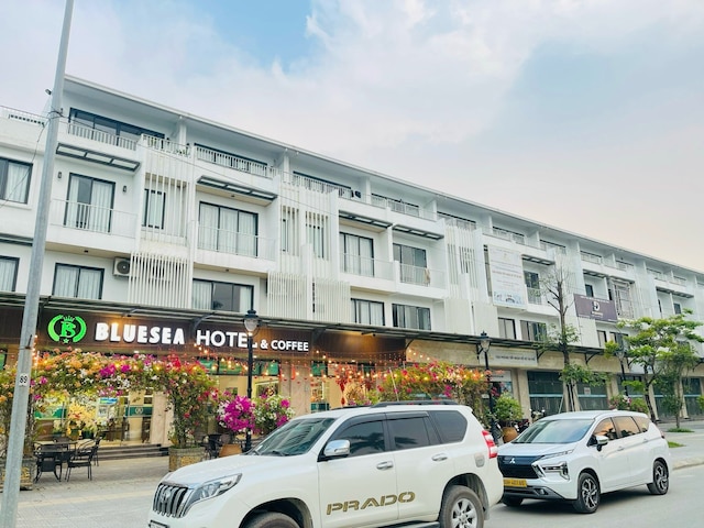 ブルーシー・ホエ・ホテル