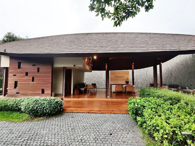 ラリン・ヴィラズ