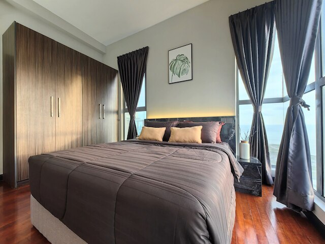 アティックホームメラカシルバースケープレジデンス