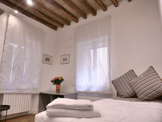 ヘルミラージュスイートヴィアデルコルソ