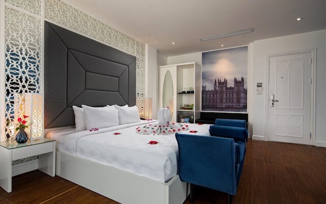 ル プティ プリンス ハノイ ホテル & ルーフトップ バー