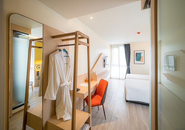 ルーメンバンコクウドムスックステーション