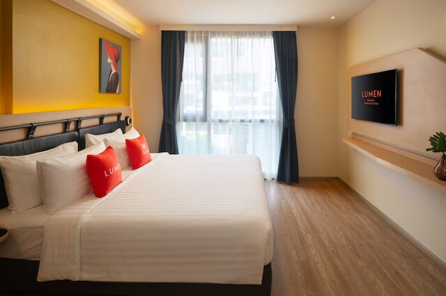 ルーメンバンコクウドムスックステーション