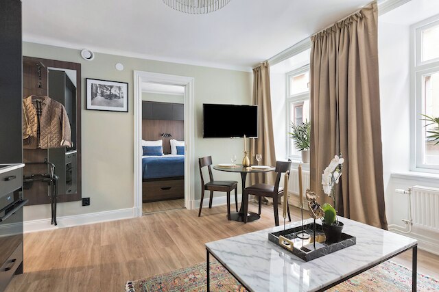 アット・オールド・タウン・アパートメント