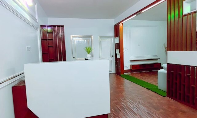 レザラ・レストラン・ケータリング＆レジデンス