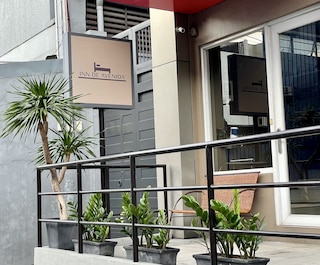 イン・デ・アヴェニーダ