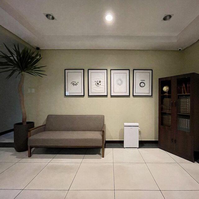 イン・デ・アヴェニーダ