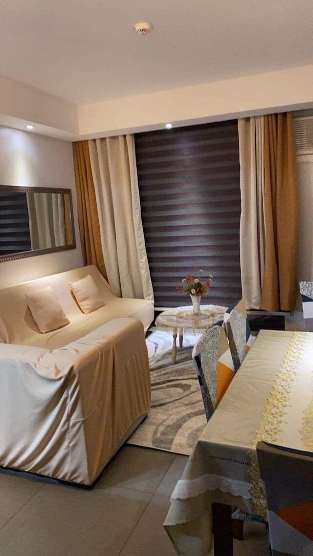 レマルカブル 2 ベッドルーム コンドミニアム ユニット イン ケソン シティ