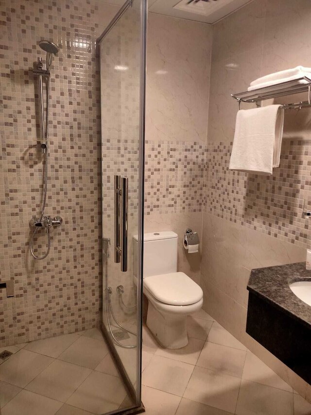 ニュードリームプラザホテルアパートメントLLC