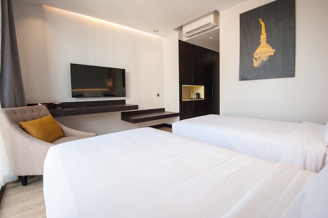 GLOW PARK HOTEL グランドロイヤルパレス