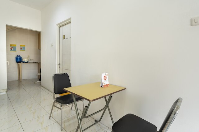 OYO ライフ 3782 グヌン アンヤル