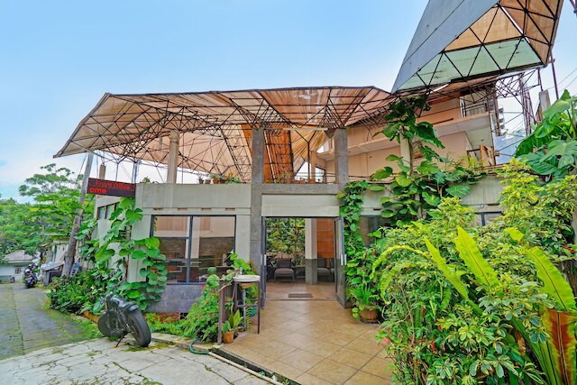 スーパー OYO キャピタル O 91810 ホテル バレバット 2