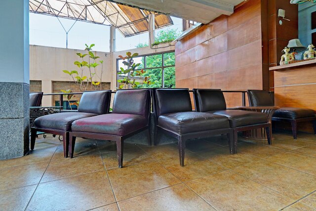 スーパー OYO キャピタル O 91810 ホテル バレバット 2