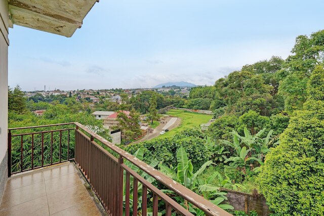 スーパー OYO キャピタル O 91810 ホテル バレバット 2