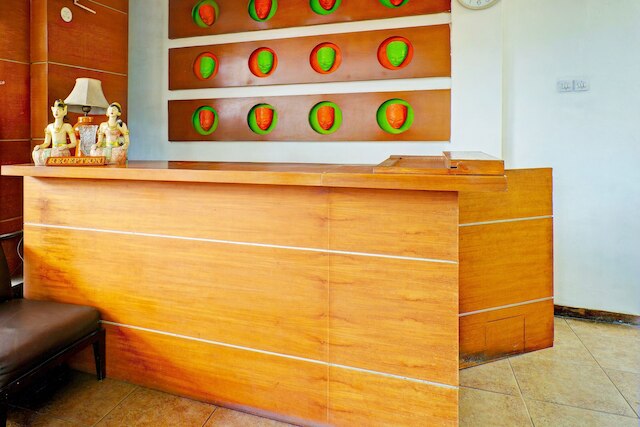 スーパー OYO キャピタル O 91810 ホテル バレバット 2