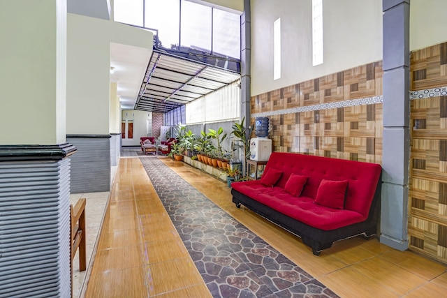 ホテル O ランチャー ホームステイ シャリア