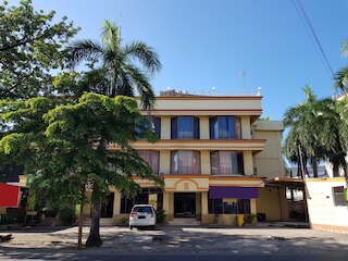 ホテル O イスタナ