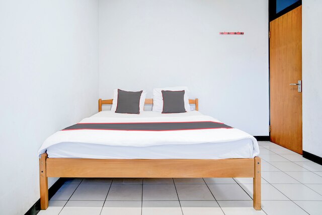 コレクション O プンチャク ニア コタ ブンガ フォーマリー ヴィラ グヌン アガペ