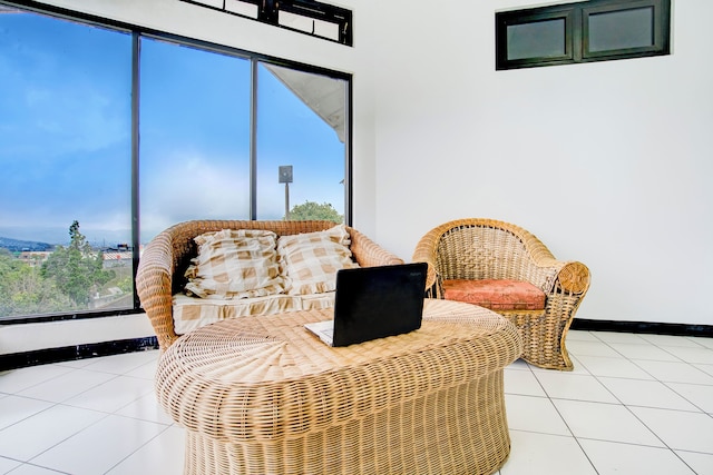 コレクション O プンチャク ニア コタ ブンガ フォーマリー ヴィラ グヌン アガペ