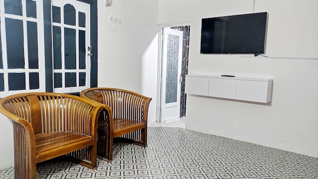 セマラン ハリアン コスト ムラ