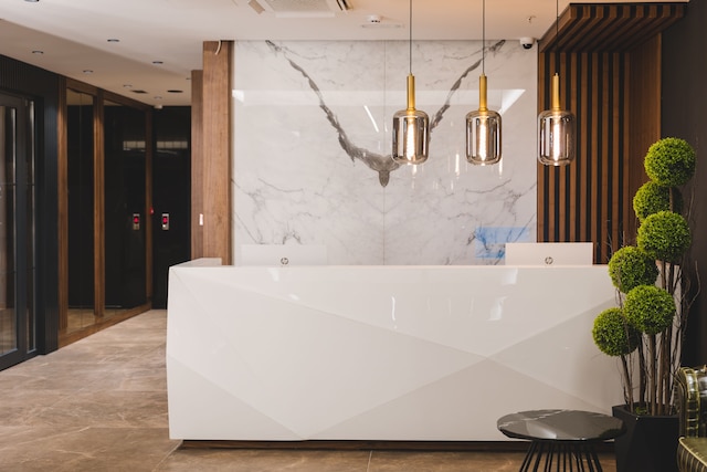 ブリストルホテル