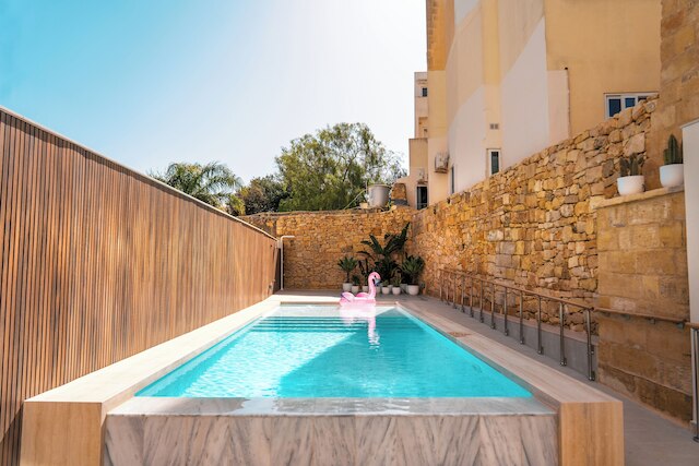 スピノラ ステイズ