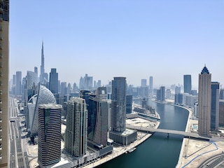 ラックス BnB アムナ タワー ブルジ ビューズ