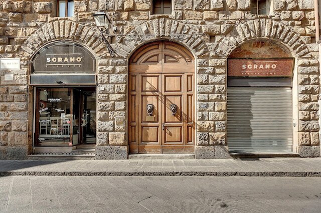 ネリ 23 イン フィレンツェ ウィズ  3 ベッドルームズ アンド  2 バスルームズ