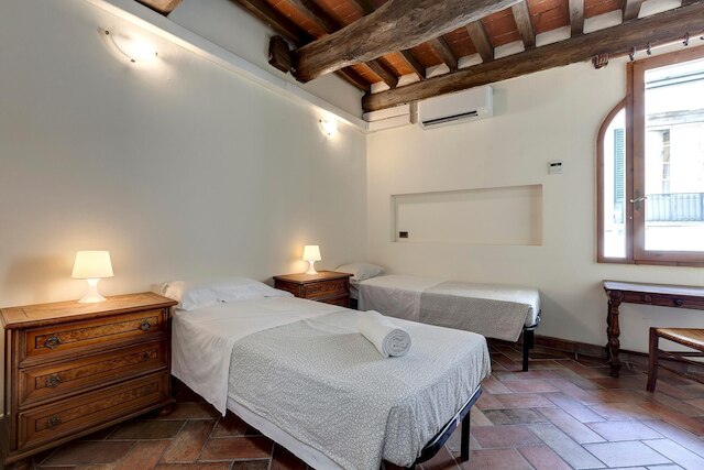 アンギラーラ  7 イン フィレンツェ