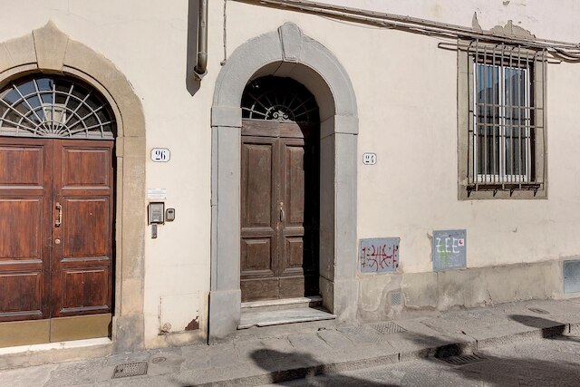 メッツォ 24 イン フィレンツェ ウィズ  2 ベッドルームズ アンド  1 バスルームズ