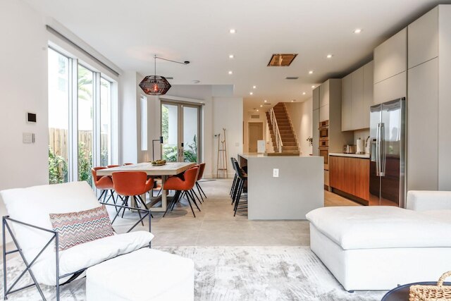 ザ モデーニスタ 2 - ラージ タウンホーム ウィズ プール