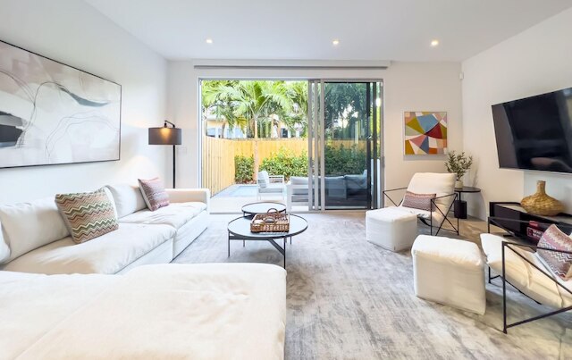 ザ モデーニスタ 2 - ラージ タウンホーム ウィズ プール