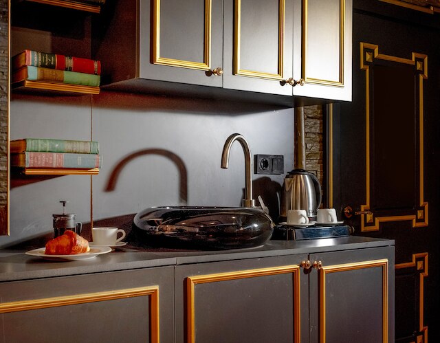 ゴールデンロックハウス