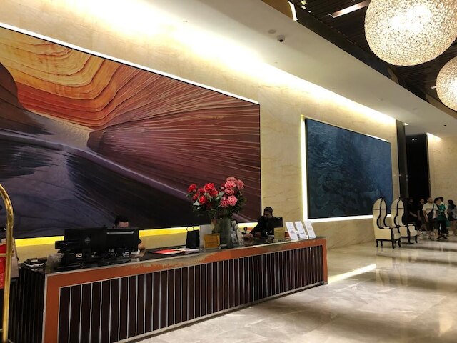 アメージング・プール・バイ・プラチナム・スイーツ