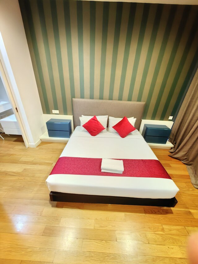 アメージング・プール・バイ・プラチナム・スイーツ