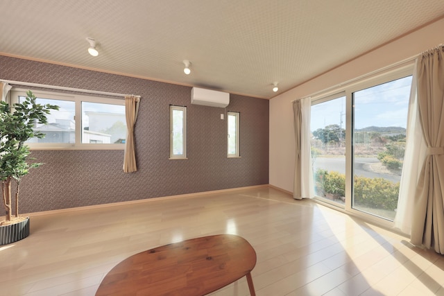 クリスタル別荘海の街