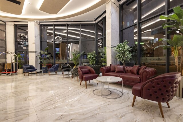 ウェスト・ドア・ホテル