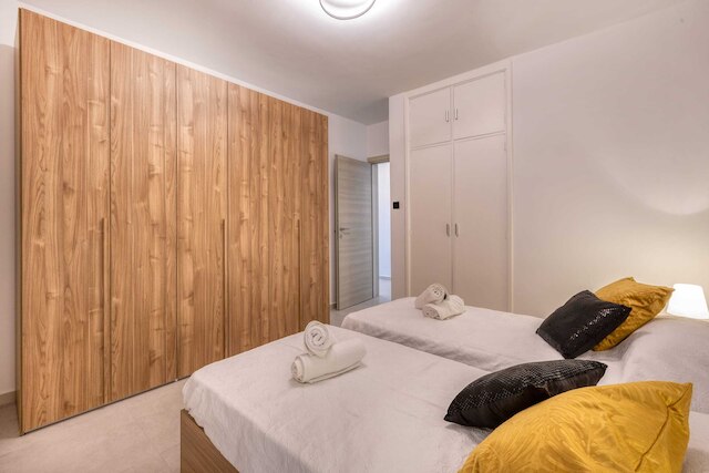 プール アパートメント