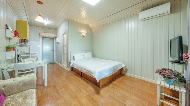 Ganghwado Dongmag Spa Pension